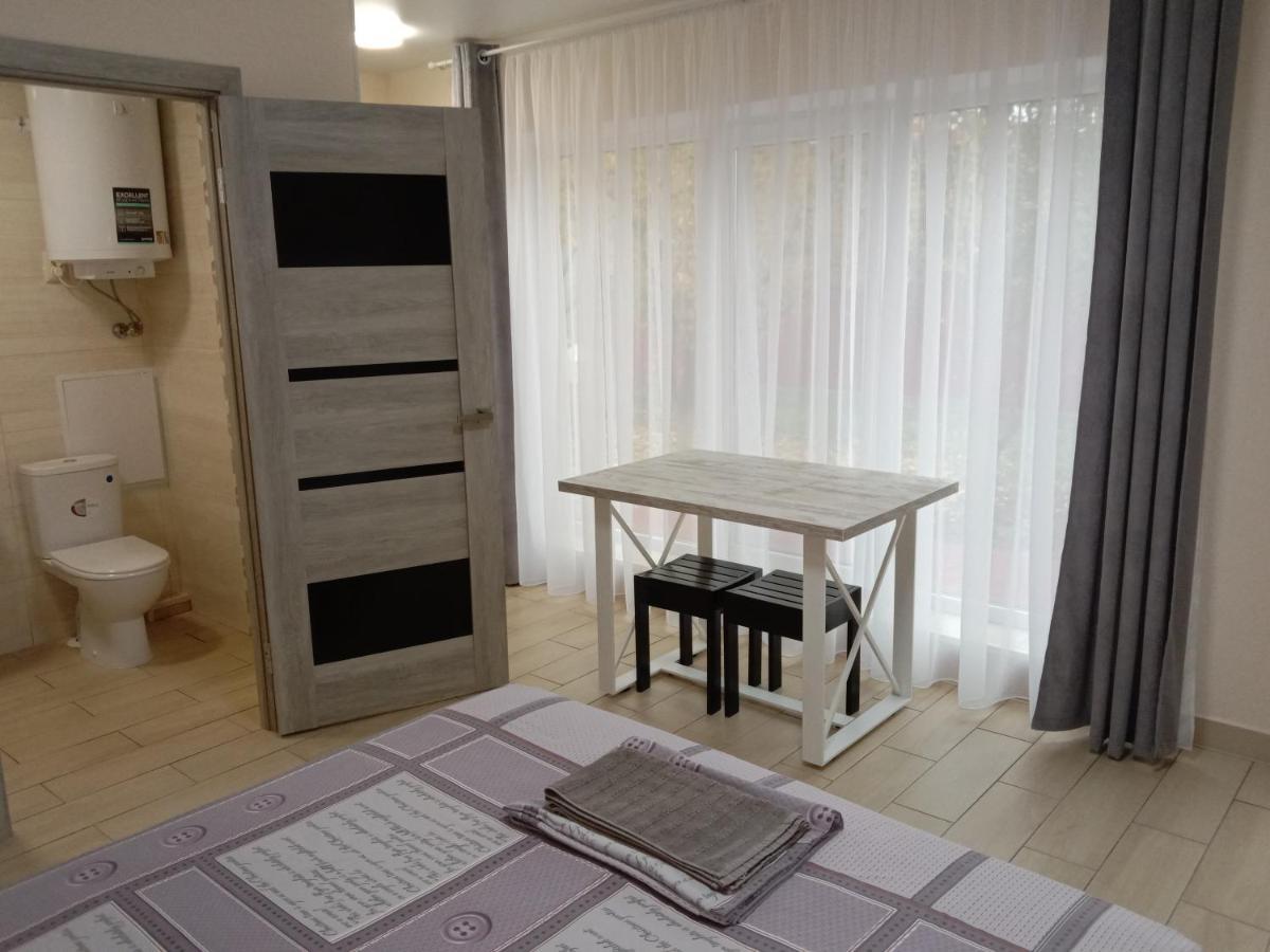 Однокімнатна 105 Apartment Khmelʼnytsʼkyy Exterior foto