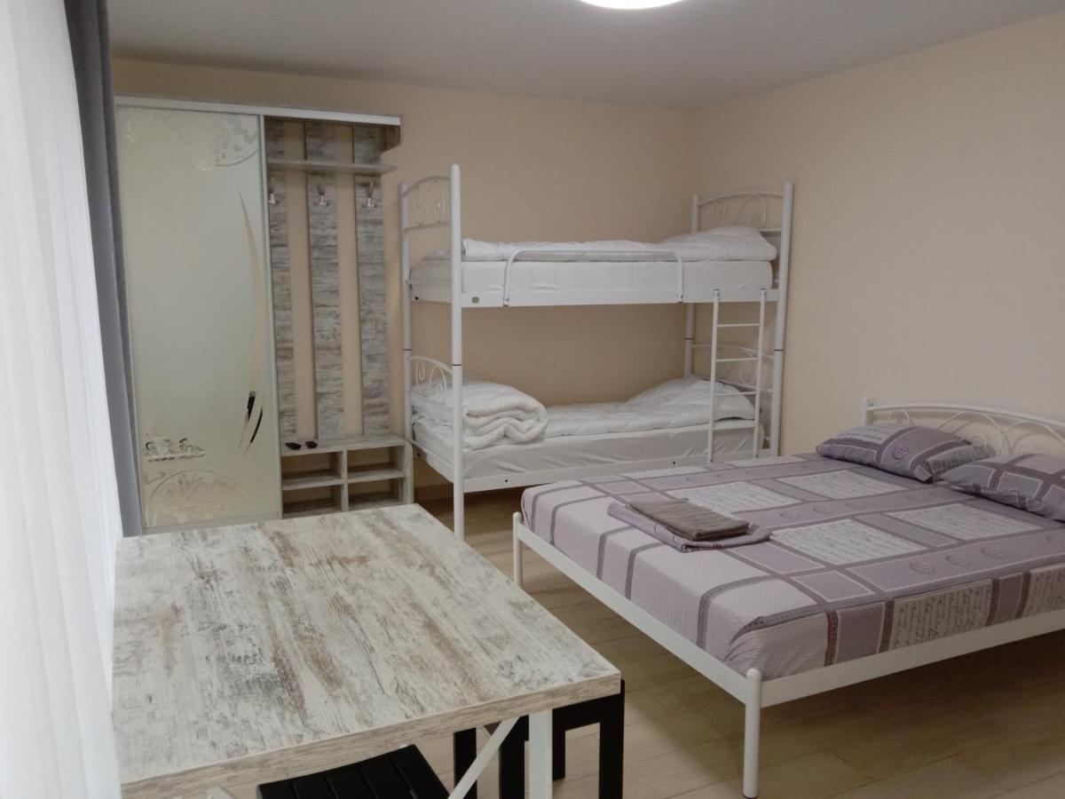Однокімнатна 105 Apartment Khmelʼnytsʼkyy Exterior foto