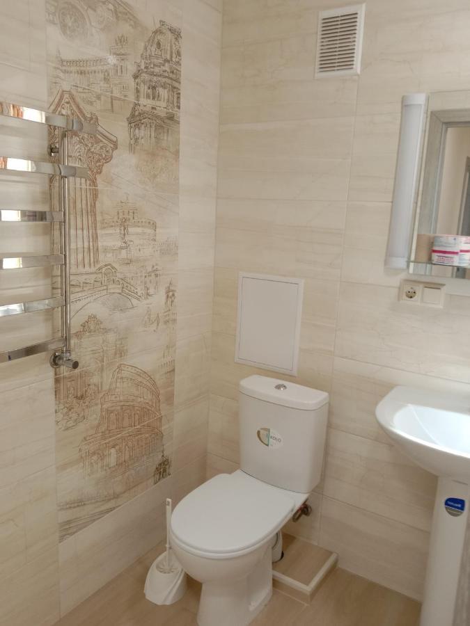 Однокімнатна 105 Apartment Khmelʼnytsʼkyy Exterior foto